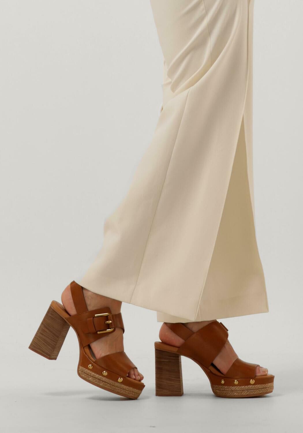 Cognacfarbene SEE BY CHLO&Eacute; Sandalen FIBBIA CLOG - large