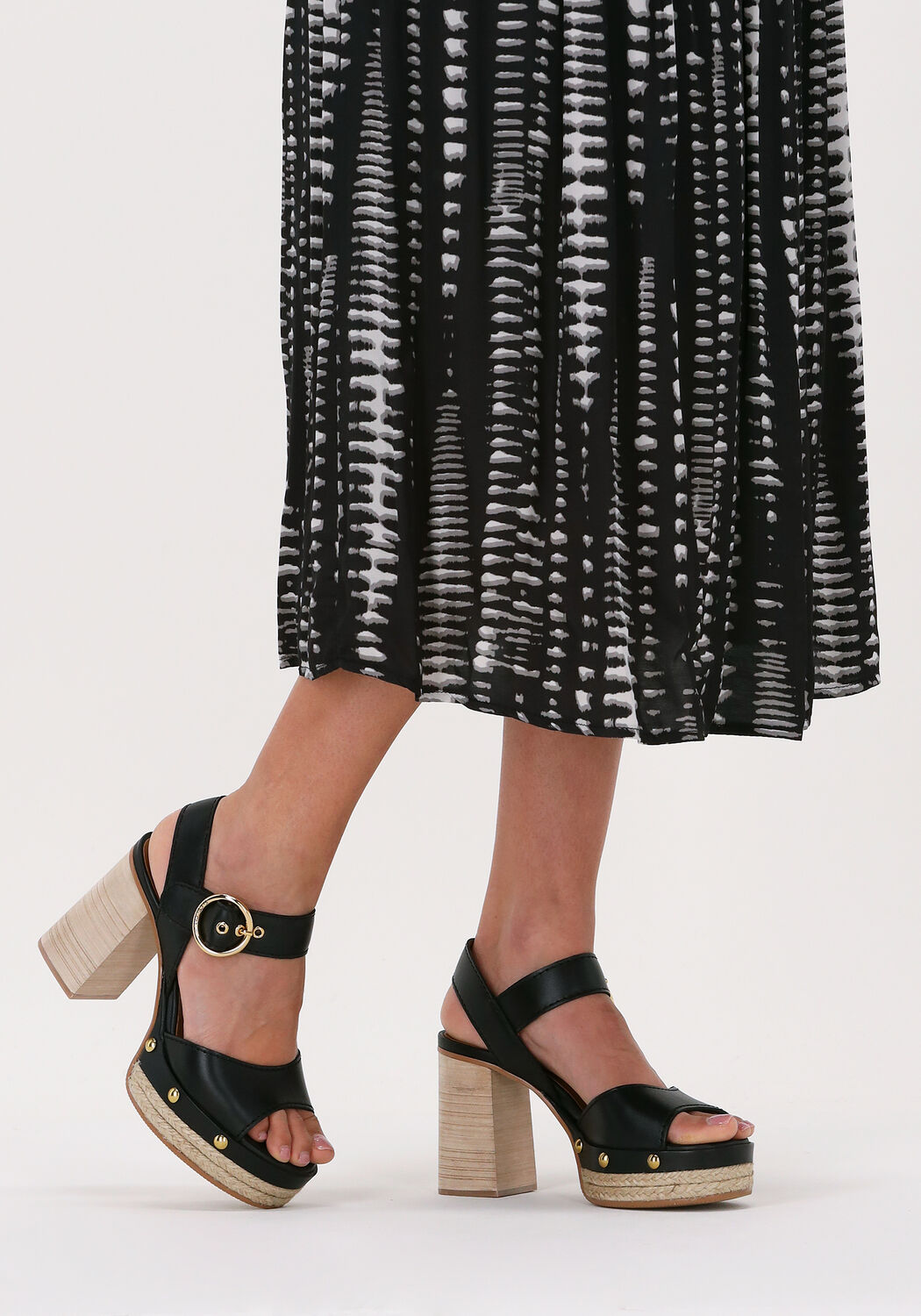 Schwarze SEE BY CHLO&Eacute; Sandalen VIVIANE - large