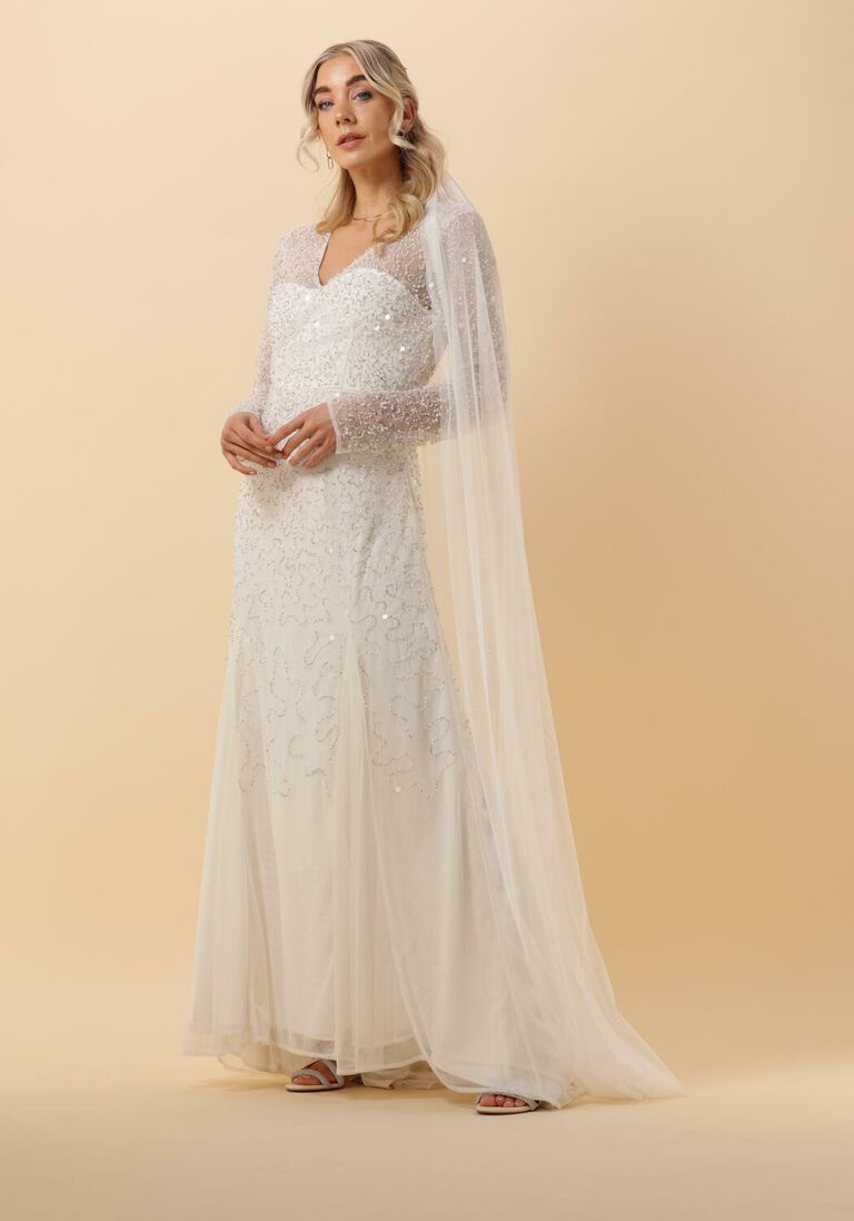 weiße y.a.s. yasmy chapel veil celeb