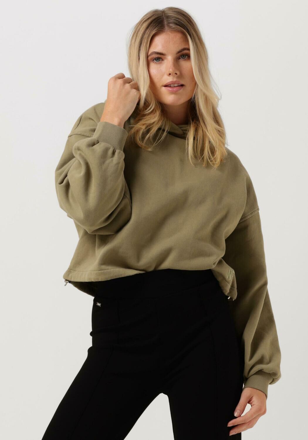 Sweatshirt with drawstring new arrivals