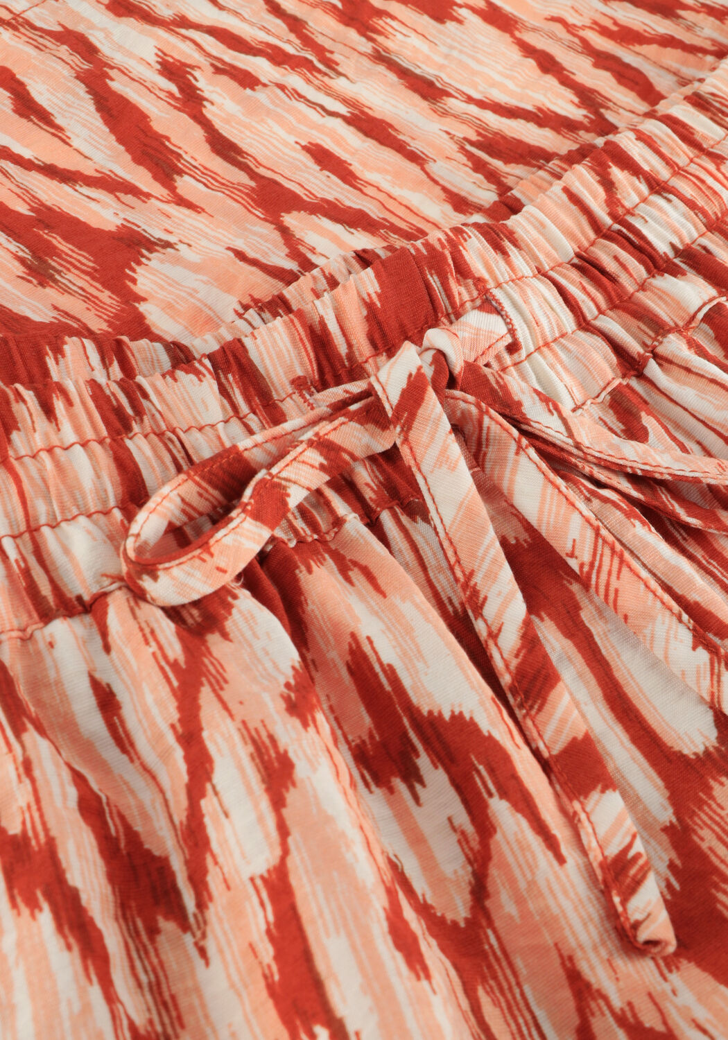 Rote MSCH COPENHAGEN Hosen MSCHORLENA LADONNA SHORTS AOP - large