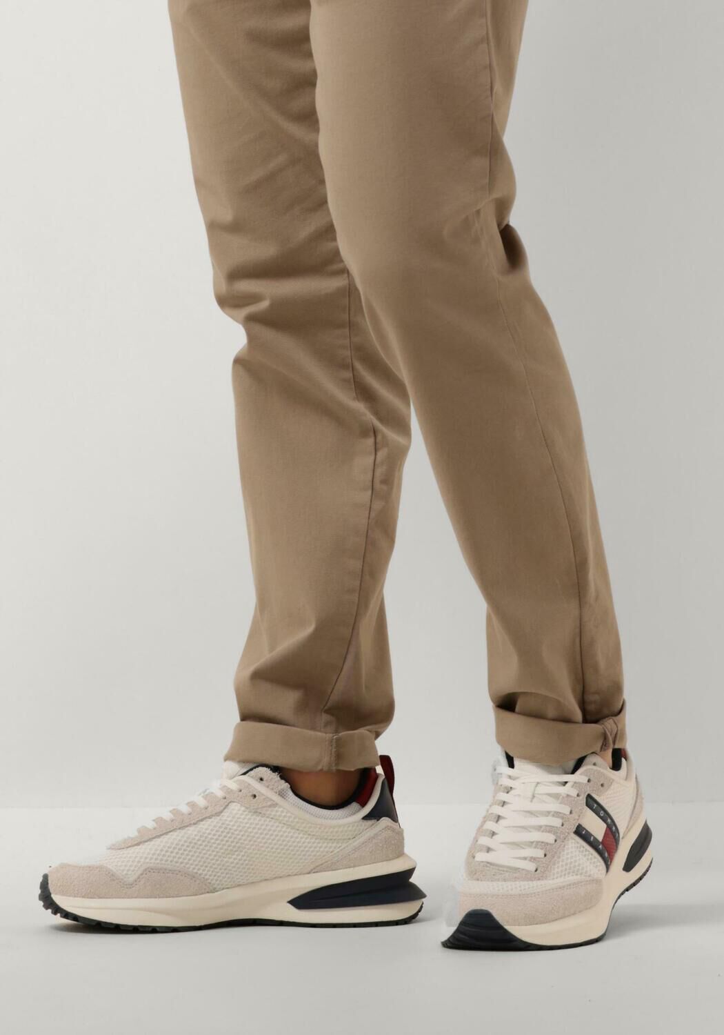 Wei&szlig;e TOMMY JEANS Sneaker Low TOMMY JEANS M RUNNER - large