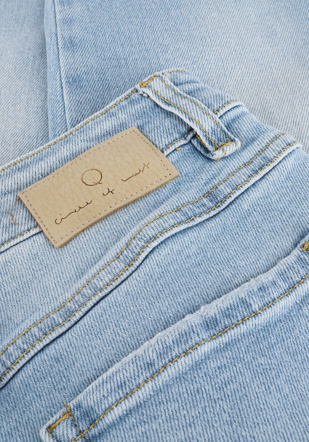 Blaue CIRCLE OF TRUST Mom jeans CHLOE DNM - large