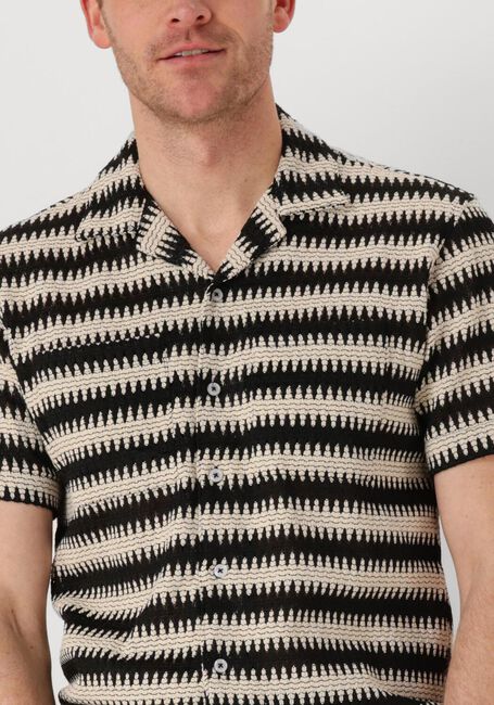 Schwarze ANERKJENDT Casual-Oberhemd AKKURT STRUC STRIPE S/S SHIRT - large