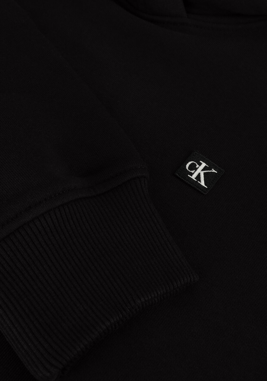 Schwarze CALVIN KLEIN Pullover CK EMBRO BADGE REGULAR HOODIE - large