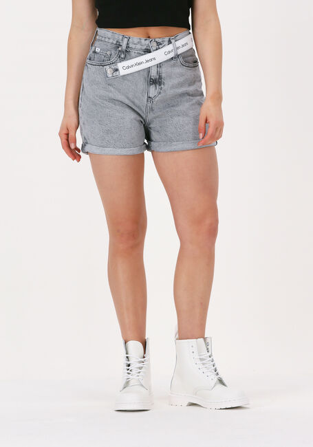 Hellgrau CALVIN KLEIN Kurze Hosen MOM SHORT - large