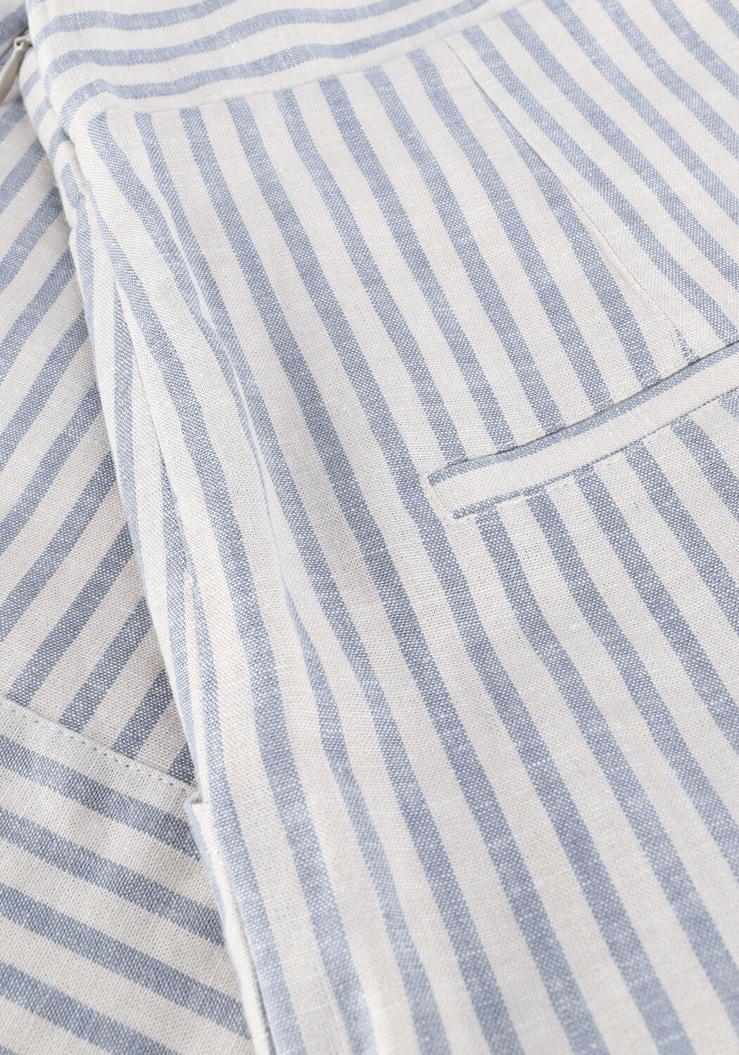 Wei&szlig;e CHPTR-S Hosen PRIDE SHORT - large