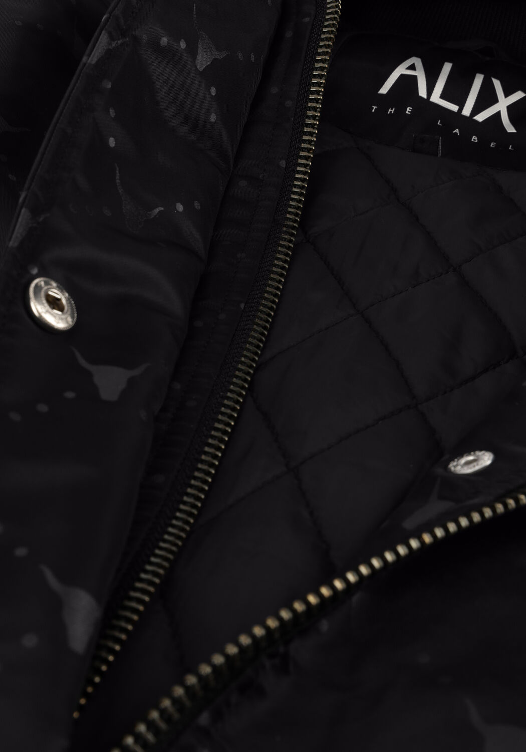 Schwarze ALIX THE LABEL Jack OVERSIZED BULL NYLON BOMBER - large