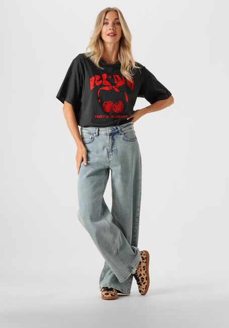 Schwarze REFINED DEPARTMENT T-shirt MAGGY - large