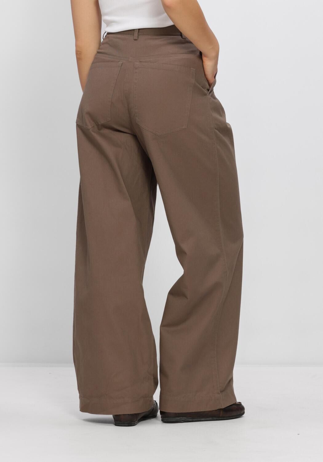 Braune BOII STUDIOS Weite Hose JULIE - large