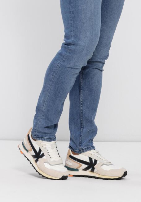 Wei&szlig;e KAOTIKO Sneaker Low ORBIT MAN - large