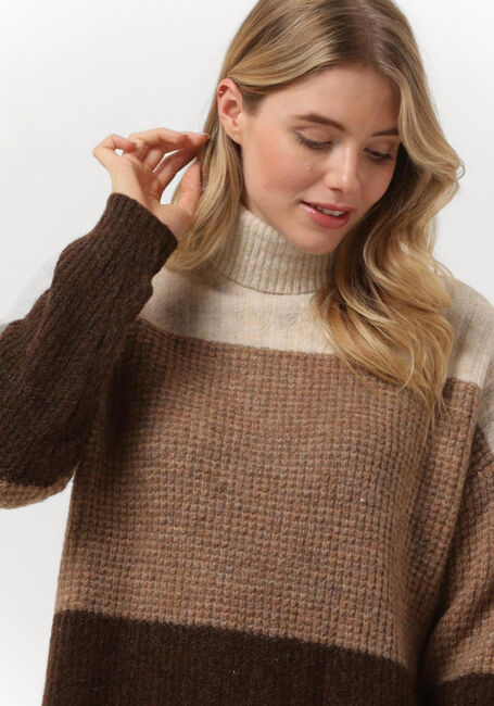 Braune MINIMUM Pullover CALINE 9595 - large