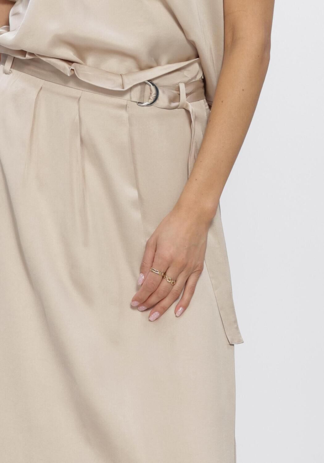 Beige BRUUNS BAZAAR Midirock WECKIABBSURINA SKIRT - large