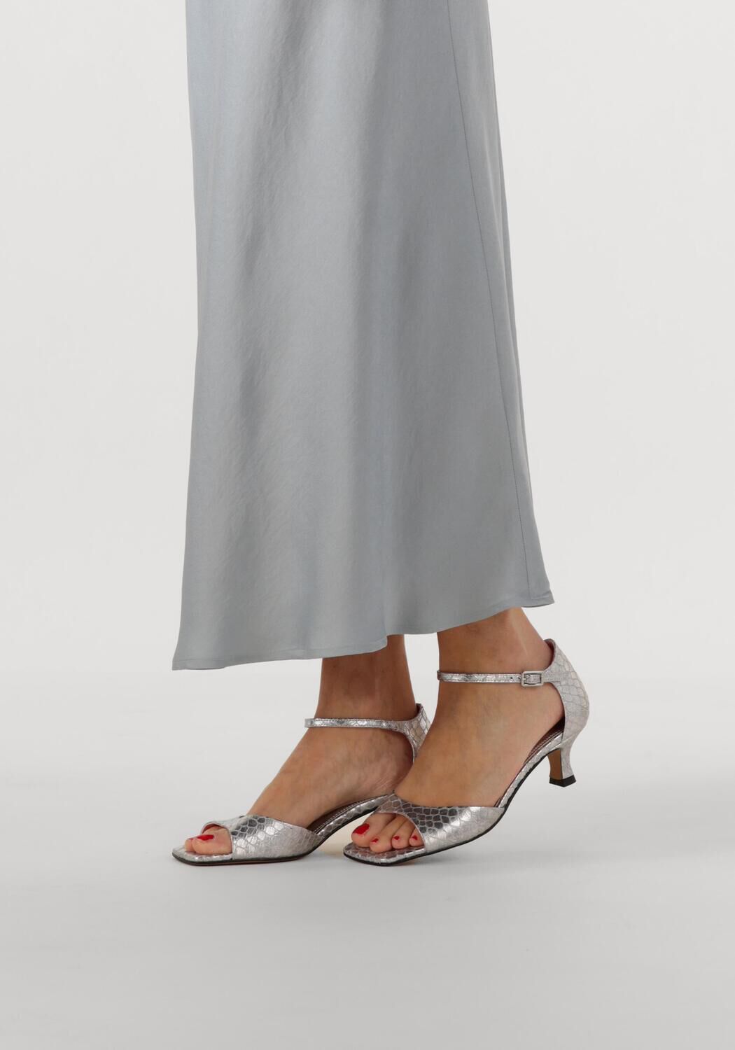 Silberne TORAL Sandaletten mit Absatz RUBBY - large