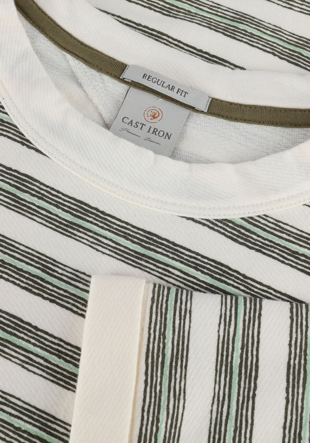 Nicht-gerade weiss CAST IRON T-shirt SHORT SLEEVE R-NECK REGULAR FIT TWILL JERSEY - large