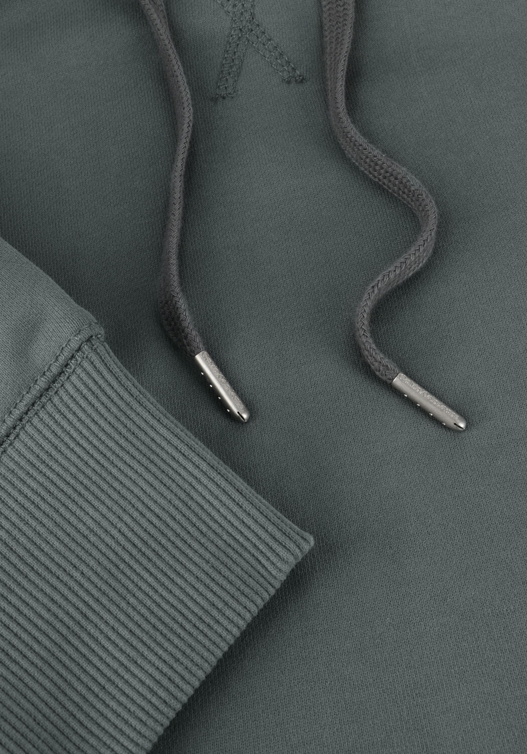 Graue CALVIN KLEIN Sweatshirt BADGE HOODIE - large