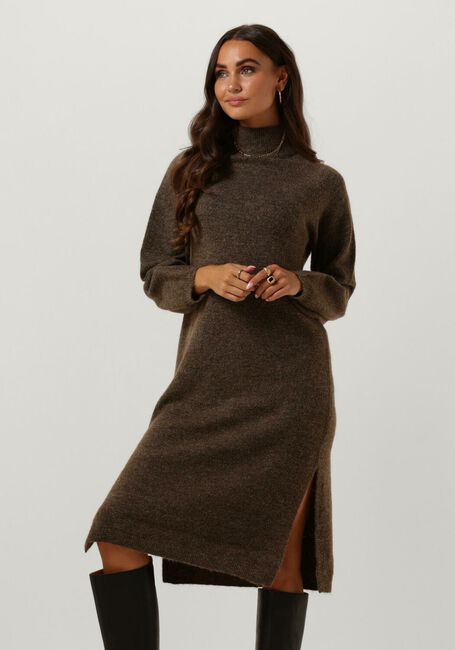 Braune Y.A.S. Midikleid YASBALIS LS FUNNEL KNIT DRESS - large