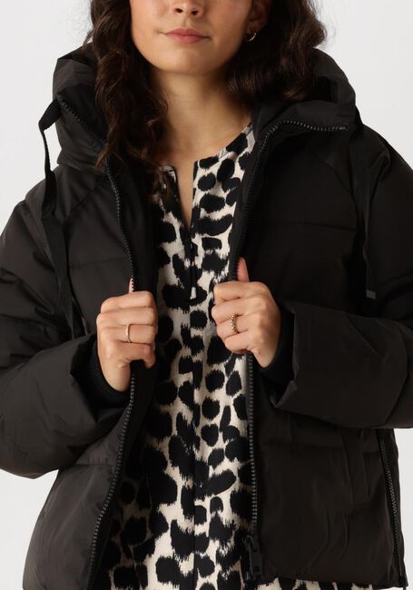 Schwarze MSCH COPENHAGEN Wattierte Jack MSCHPAVINARIA SHORT JACKET - large