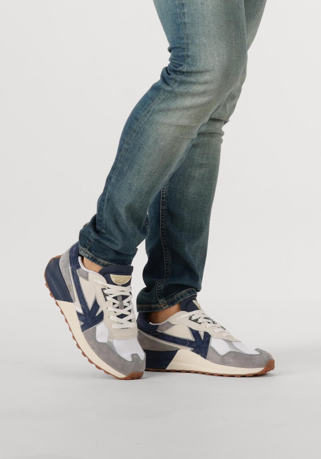 Wei&szlig;e KAOTIKO Sneaker Low VANCOUVER - large