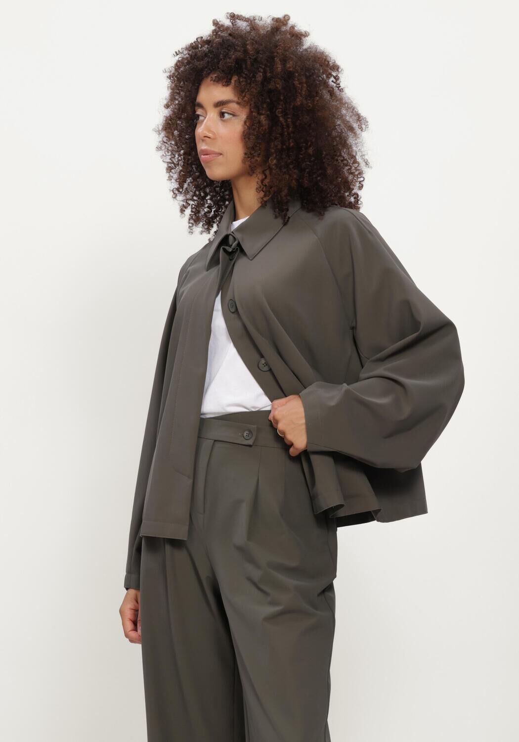 Olive JAPAN TKY Blazers DAIRIN - large