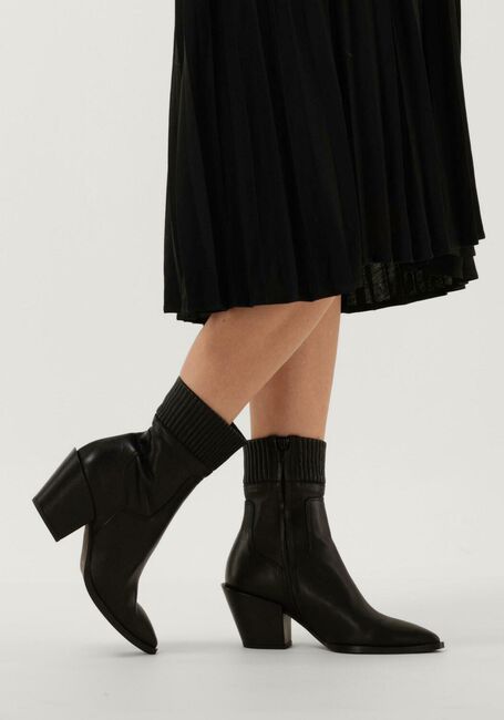 Schwarze NUBIKK Stiefeletten ROMEE ROCK - large