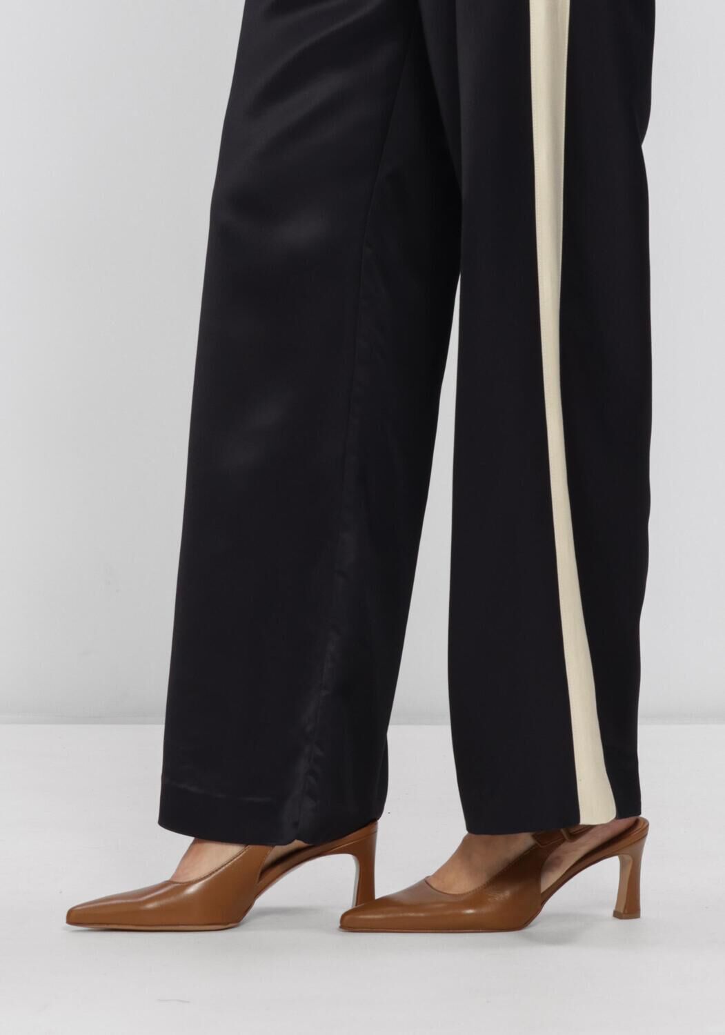 Camelfarbene LINA LOCCHI Slingbacks AU263 - large