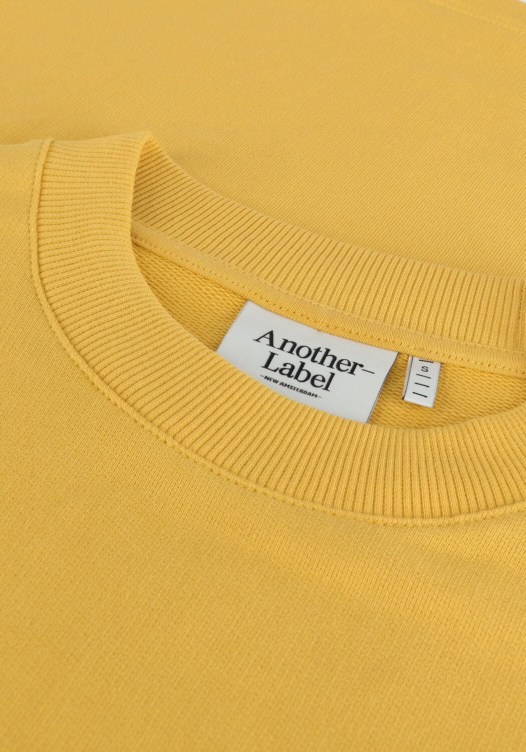 Gelbe ANOTHER LABEL Pullover KASUGA T-SHIRT L/S - large