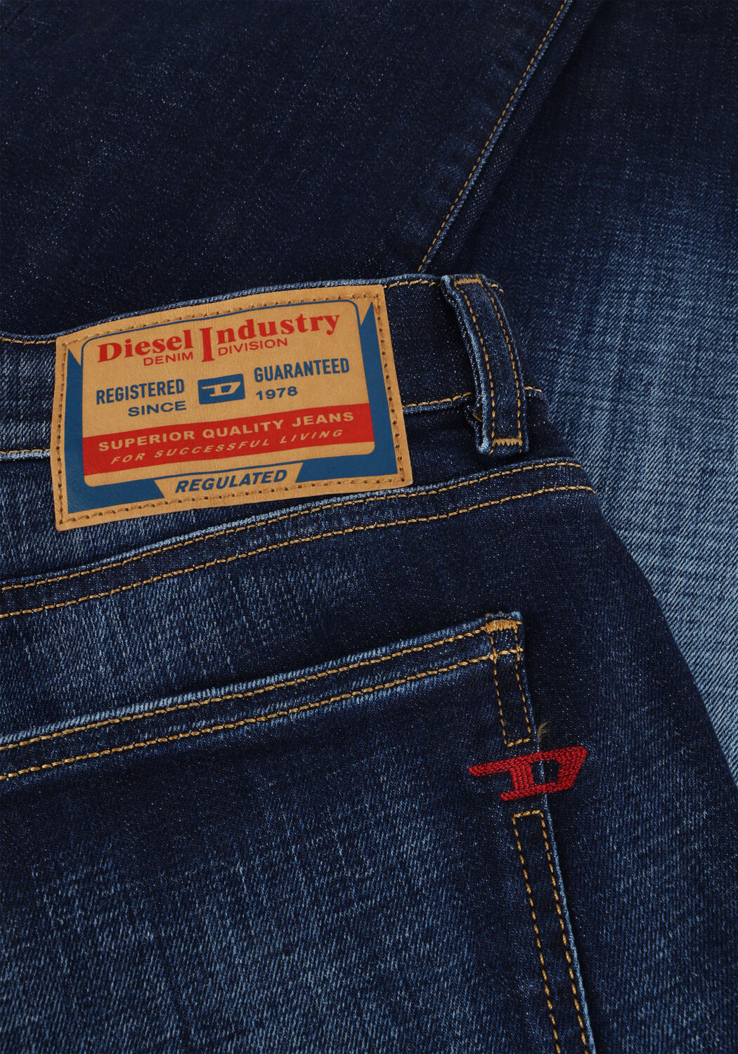 Dunkelblau DIESEL Slim fit jeans 2019 D-STRUKT - large