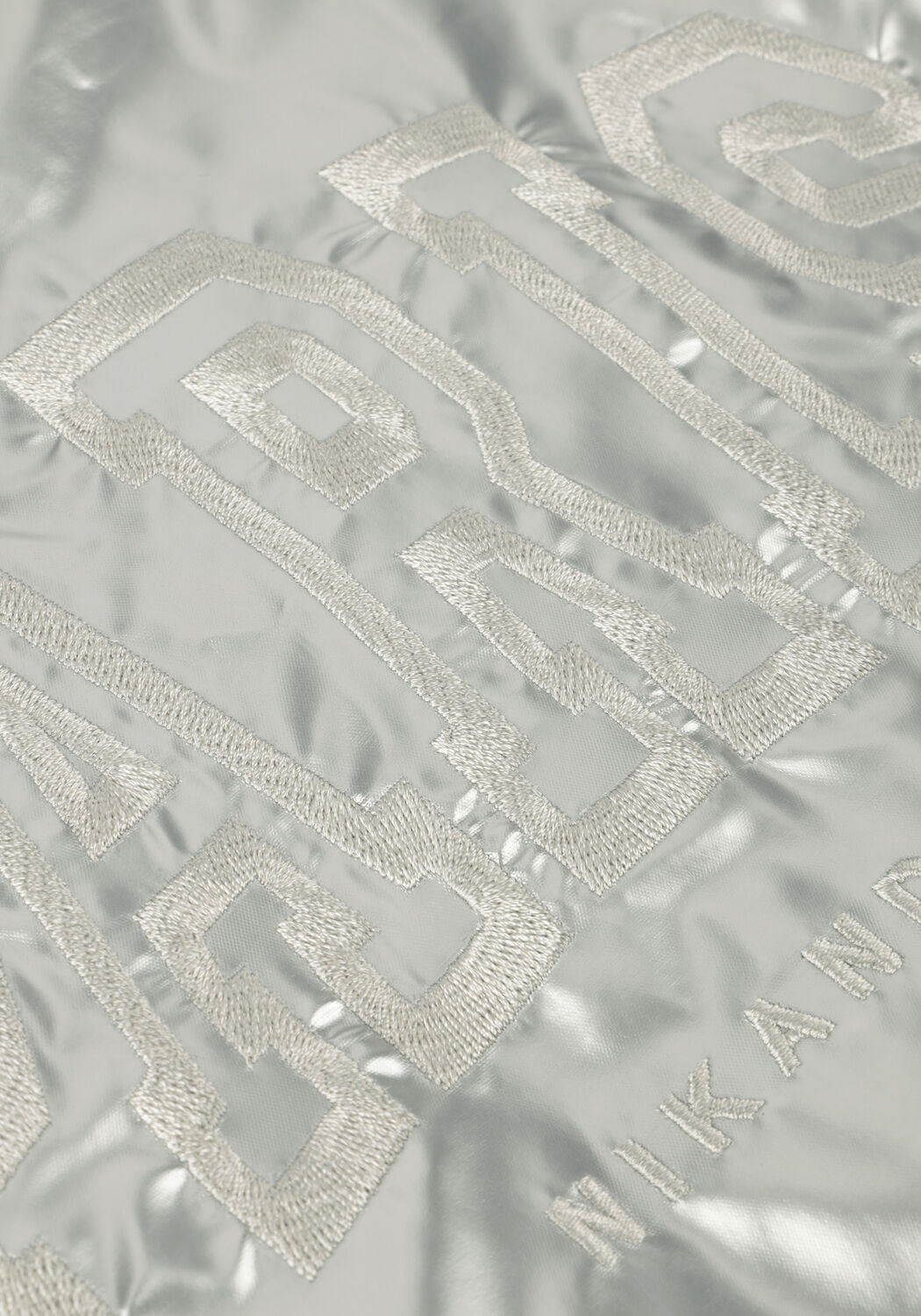 Silberne NIK & NIK Wattierte Jack KANSAS BOMBER - large