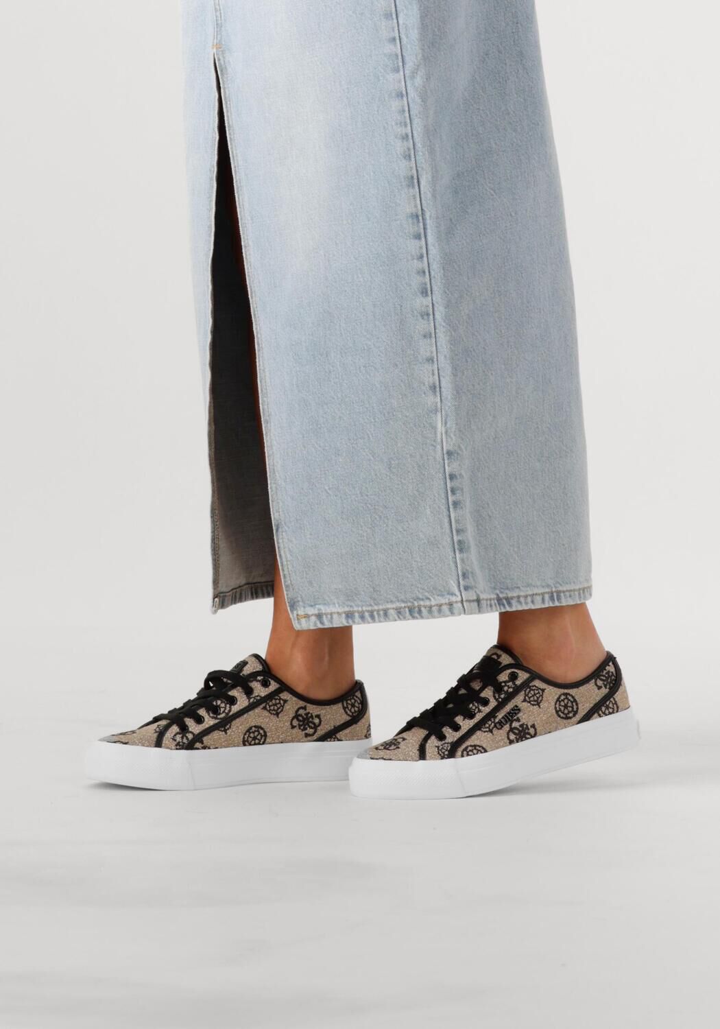 Beige GUESS Sneaker Low JELEXA - large