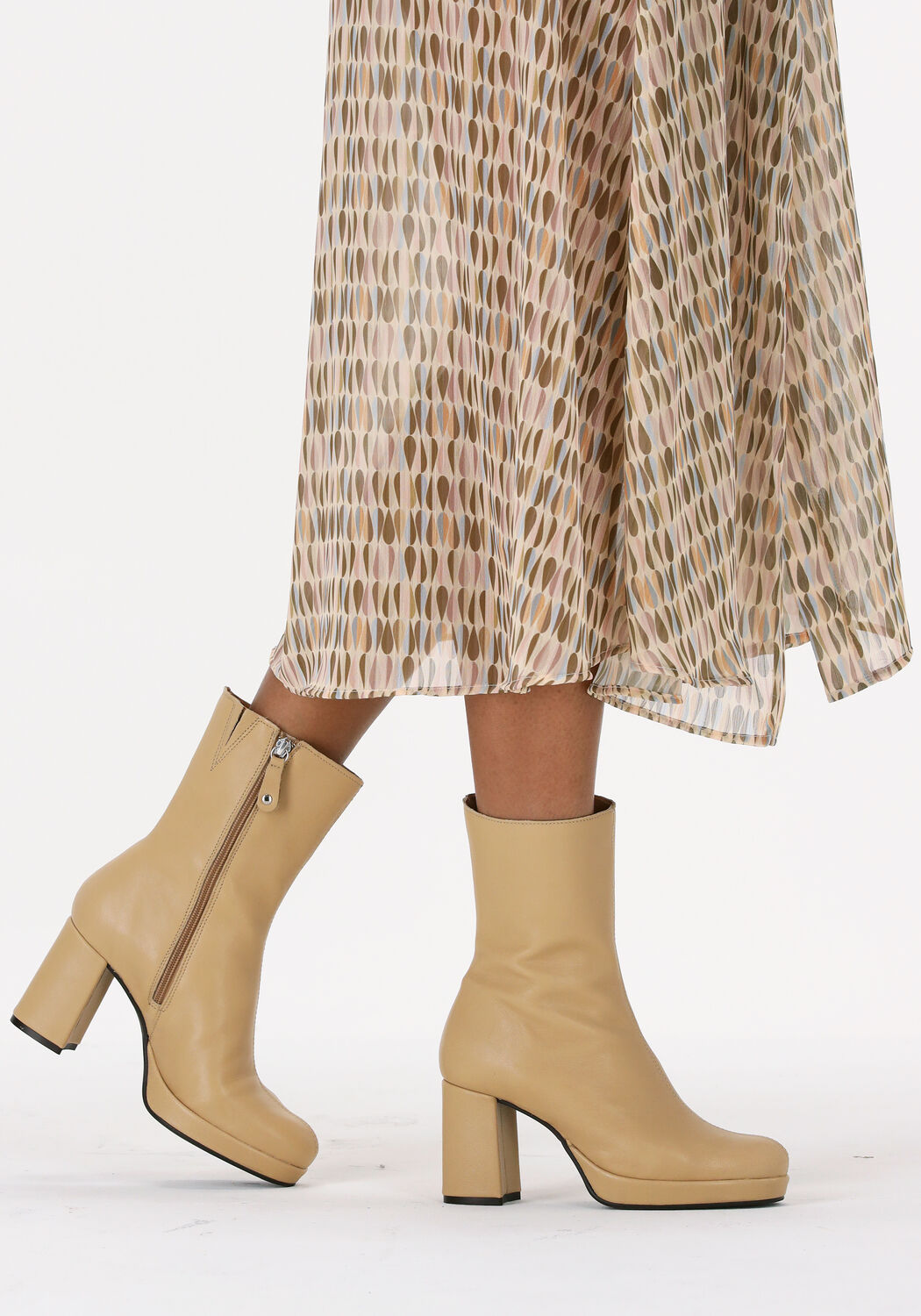 Camelfarbene TANGO Stiefeletten NADINE 5 - large