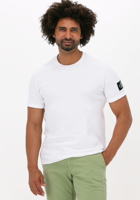 Weiße CALVIN KLEIN T-shirt MONOGRAM BADGE WAFFLE SS TEE - large