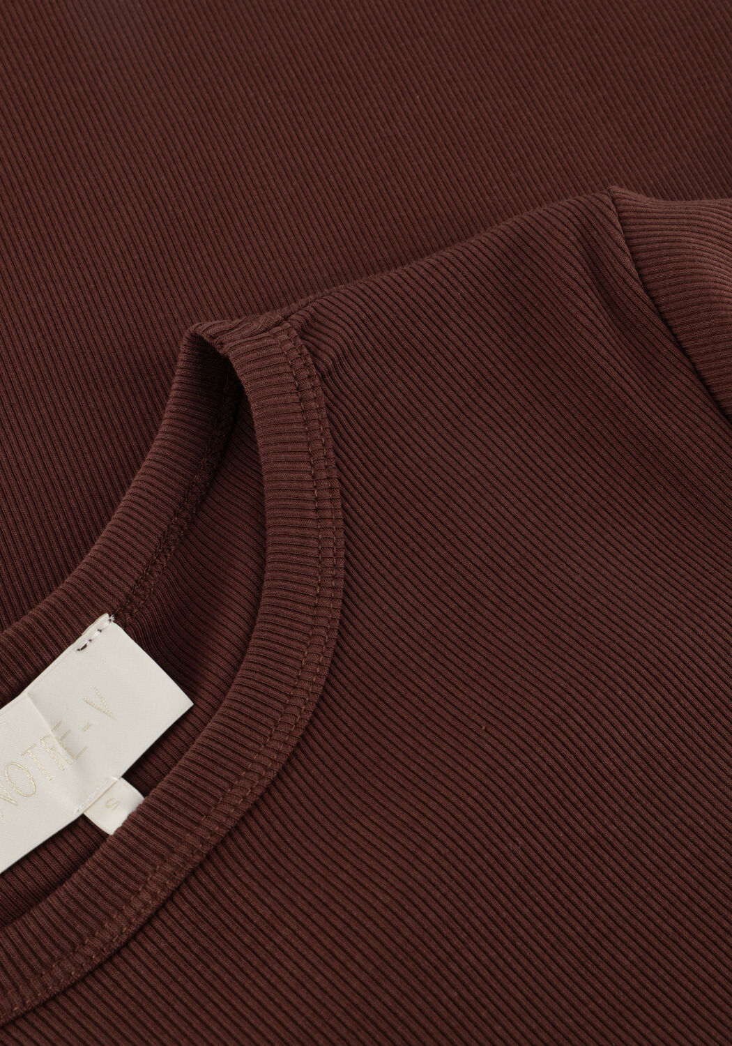 Braune NOTRE-V Tops & T-shirts NV-EELKE ROUND NECK - large