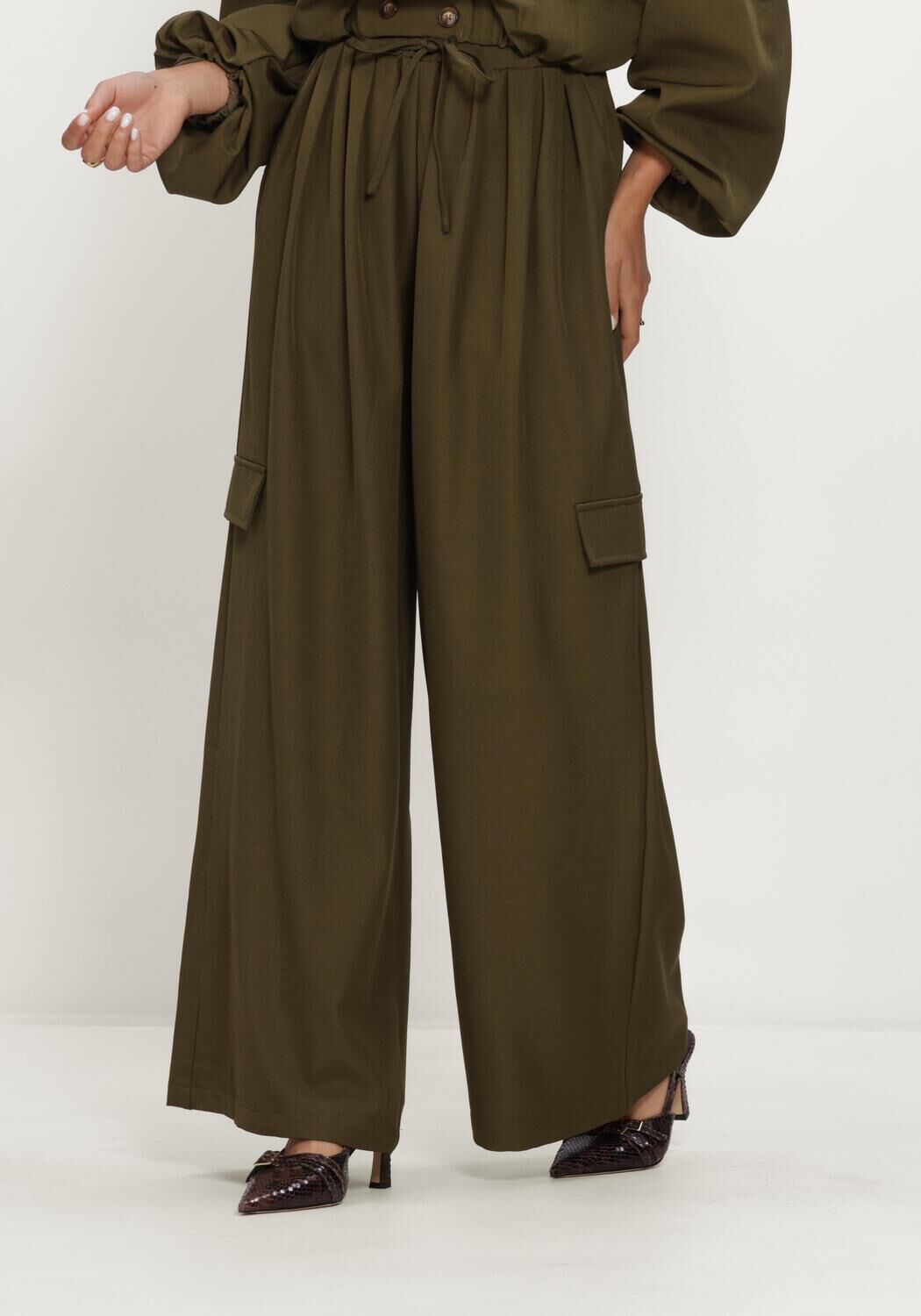 Khaki REFINED DEPARTMENT Weite Hose LADIES WOVEN WIDE LEG CARGO PANTS MILA - large
