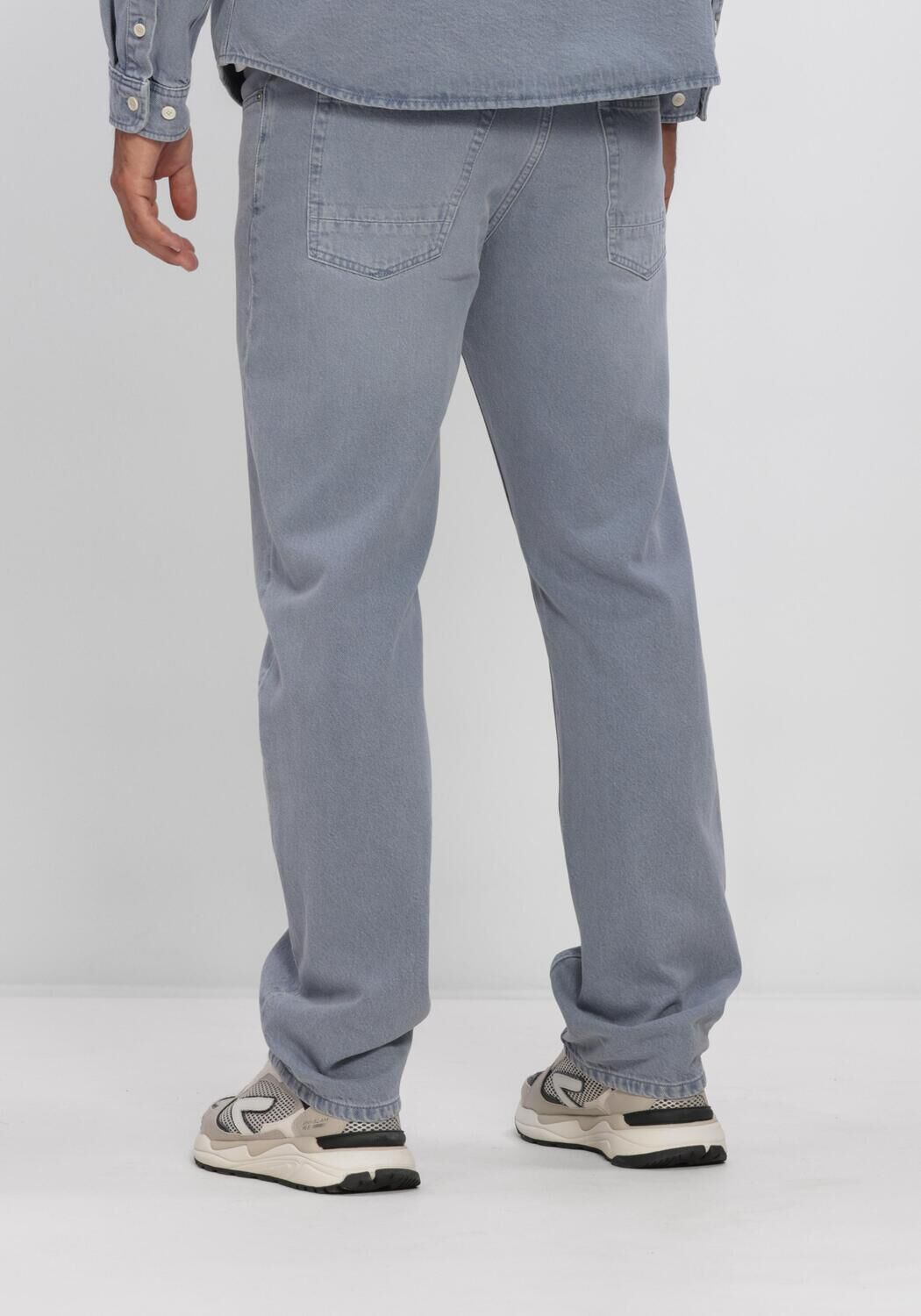 Hellblau BUTCHER OF BLUE Straight leg jeans MODESTO GARMENT DYE DENIM - large