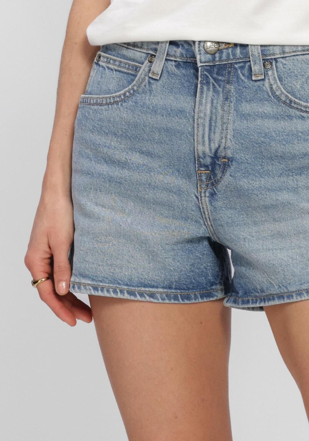 Blaue LEE Kurze Hosen CAROL SHORT 112376611 - large