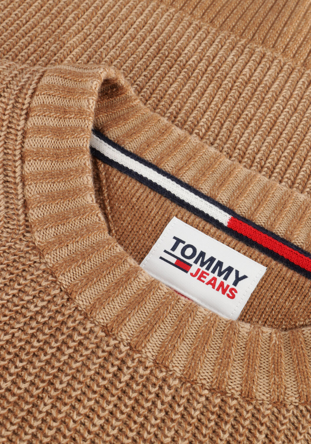 Beige TOMMY JEANS Pullover TJM REG TONAL XS BADGE SWEATER - large