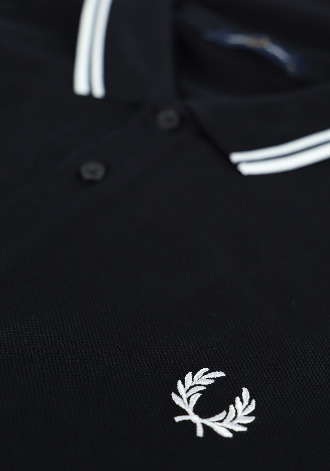 Schwarze FRED PERRY Polo-Shirt TWIN TIPPED FRED PERRY SHIRT - large