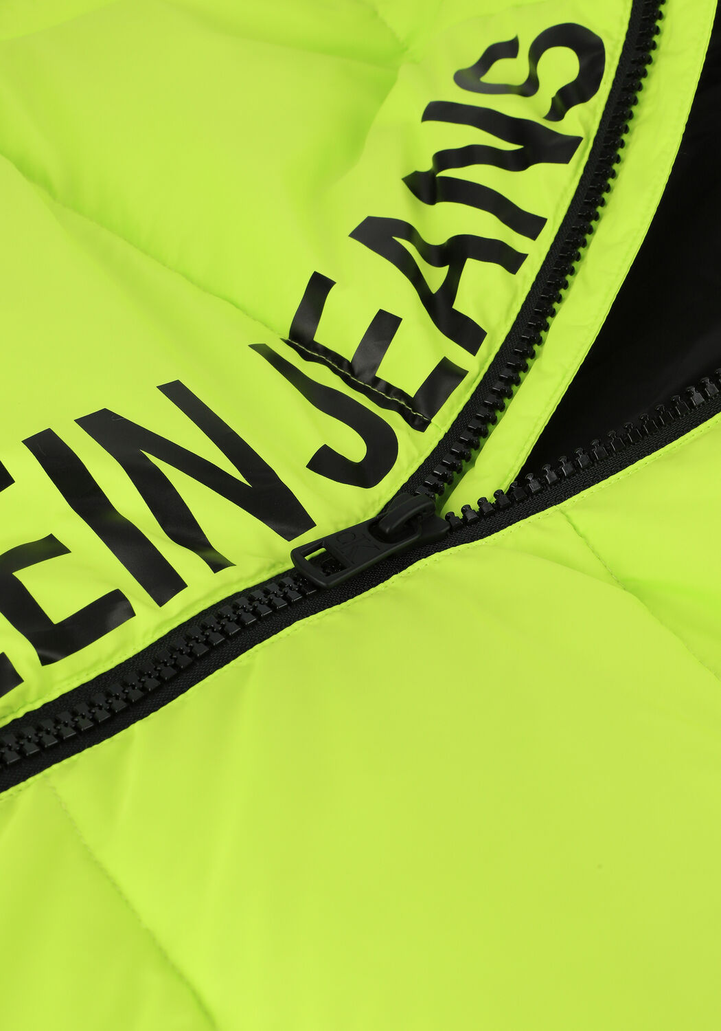 Limette CALVIN KLEIN Wattierte Jack ESSENTIALS NON DOWN JACKET - large