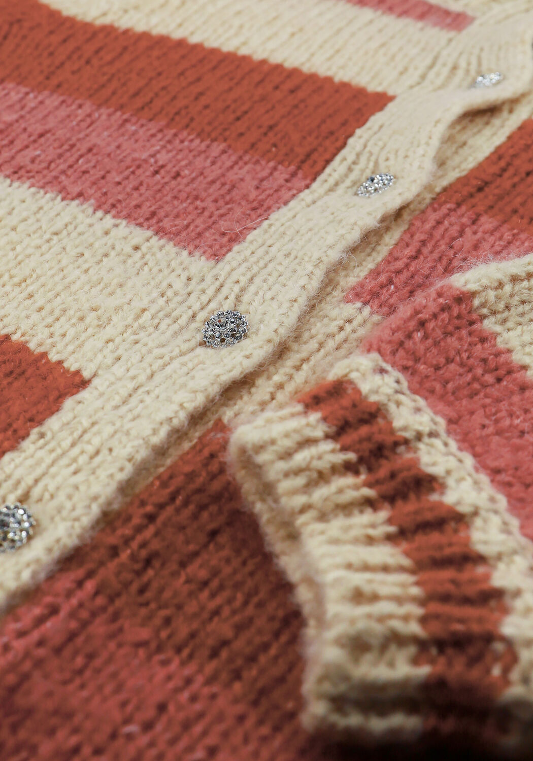 Braune LOLLYS LAUNDRY Strickjacke PIPPA CARDIGAN - large