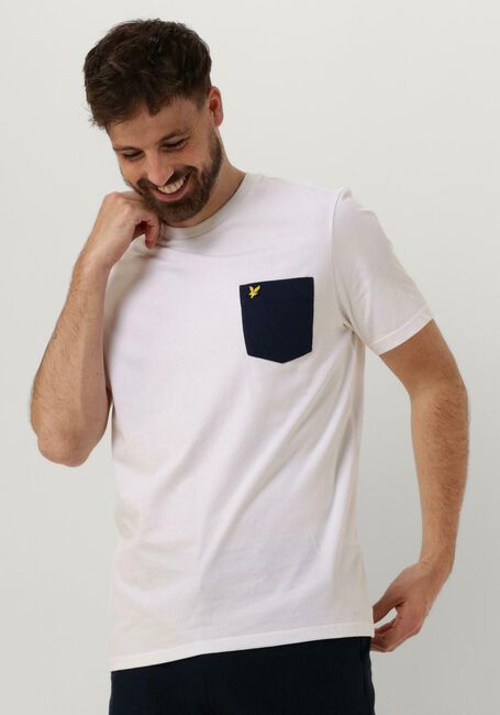 Weiße LYLE & SCOTT T-shirt CONTRAST POCKET T-SHIRT - large