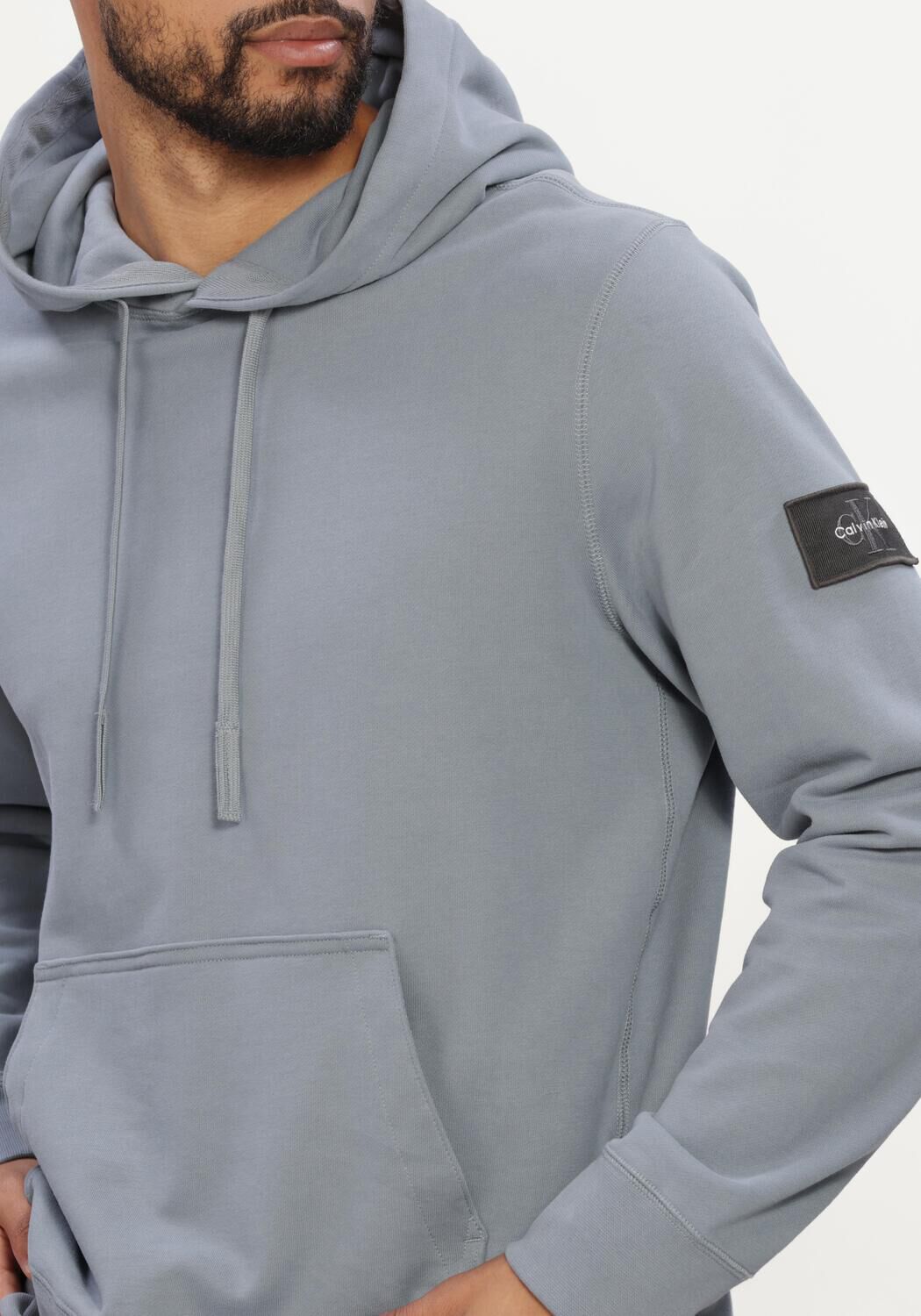 Graue CALVIN KLEIN Pullover LS EU 350TERRY BADGE HOODIE - large