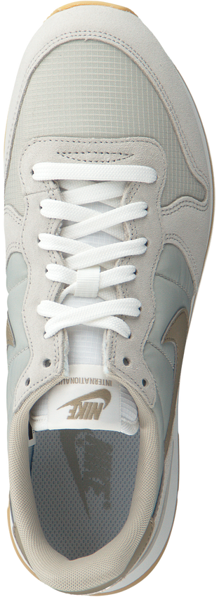 nike sneaker internationalist beige