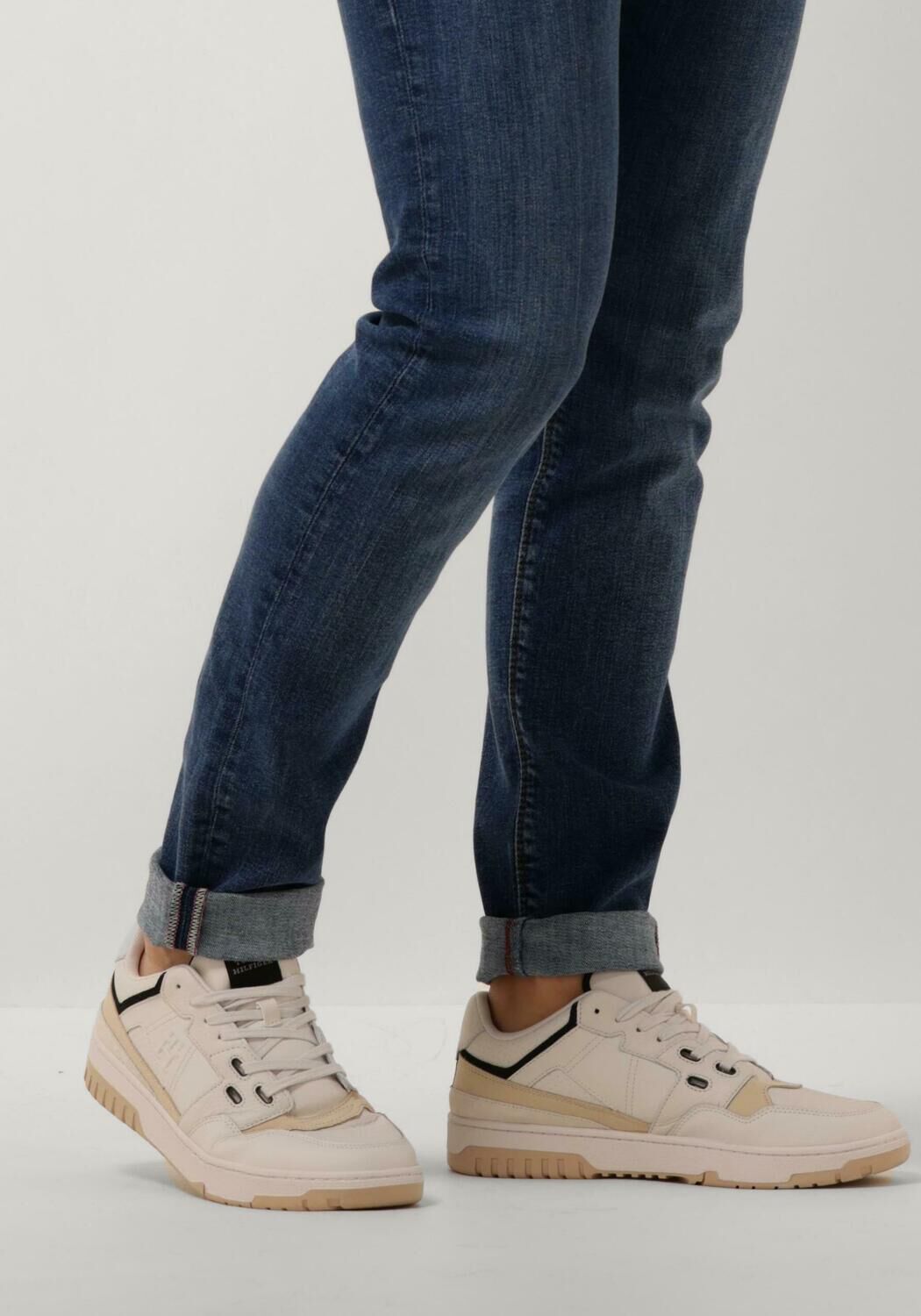 Wei&szlig;e TOMMY HILFIGER Sneaker Low TOMMY HILFIGER BASKET STREET - large