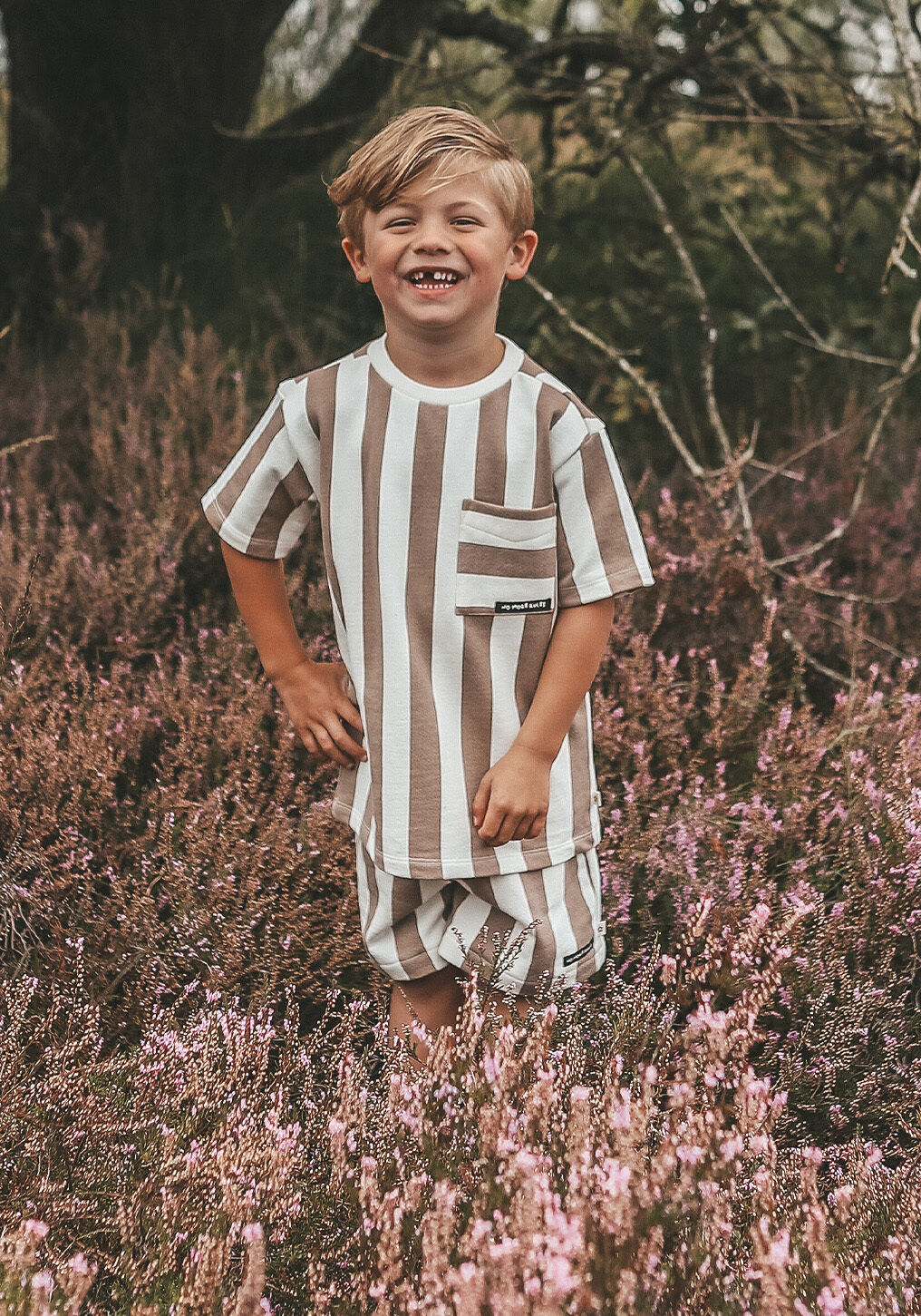 Wei&szlig;e YOUR WISHES Kurze Hose BOLD STRIPES RELAXED SHORTS - large