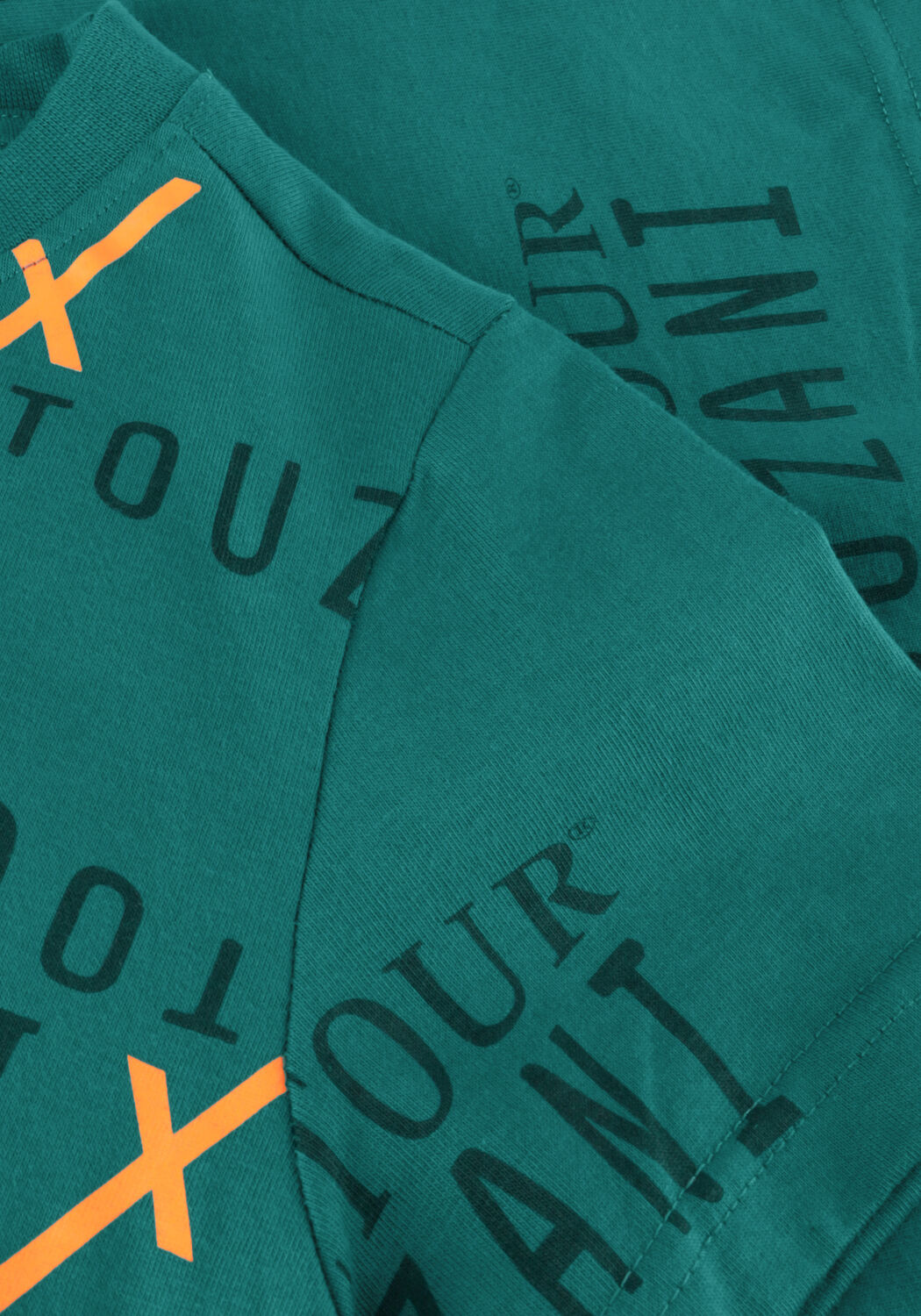 Dunkelgr&uuml;n RETOUR T-shirt SOCCER - large