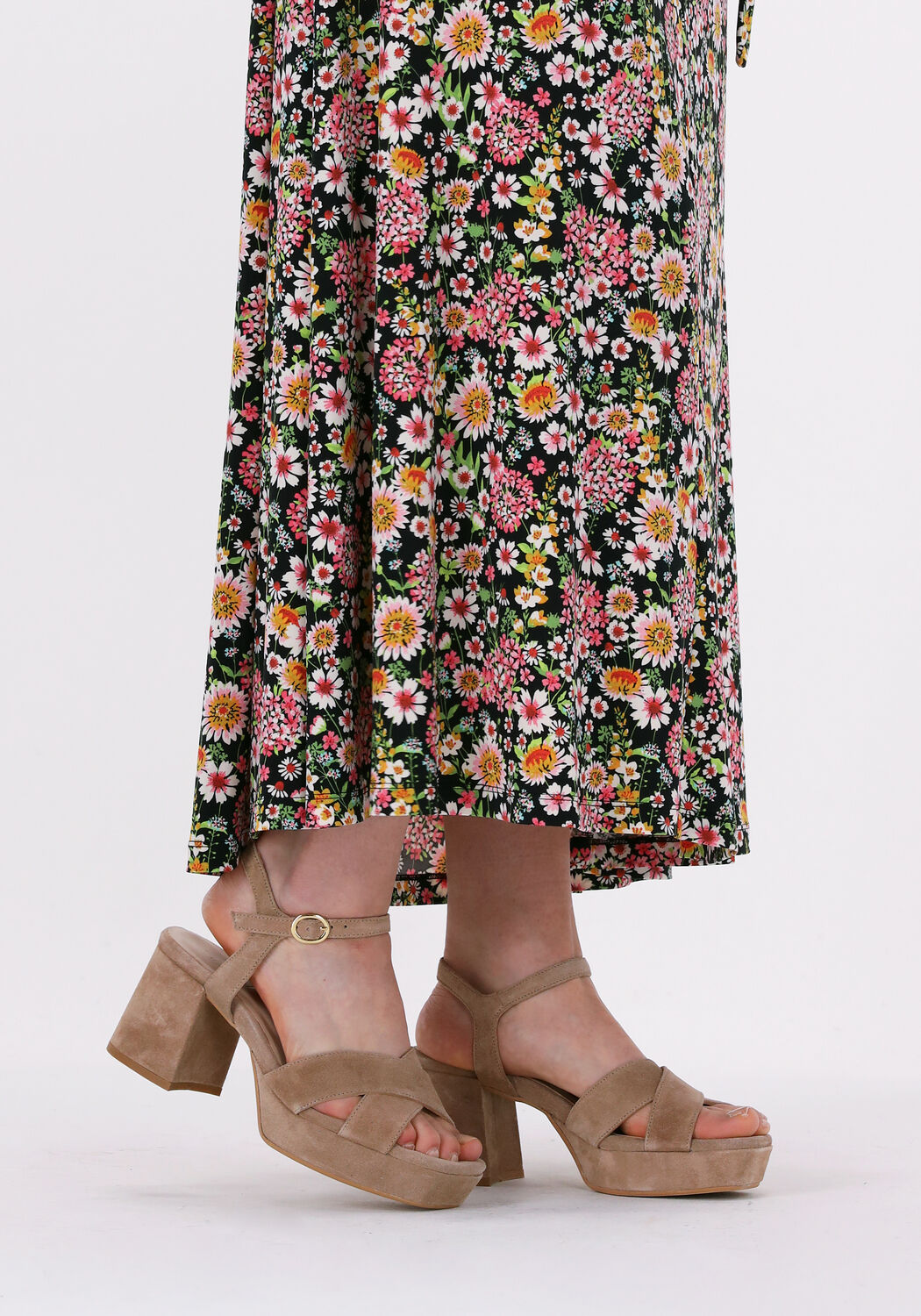 Camelfarbene VIA VAI Sandalen CASSIA SIX - large