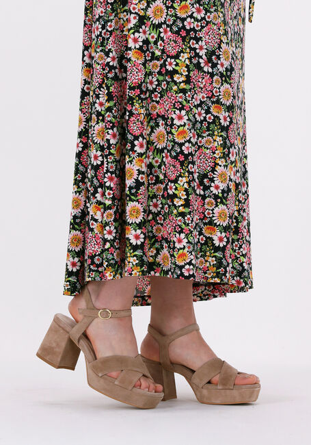 Camelfarbene VIA VAI Sandalen CASSIA SIX - large