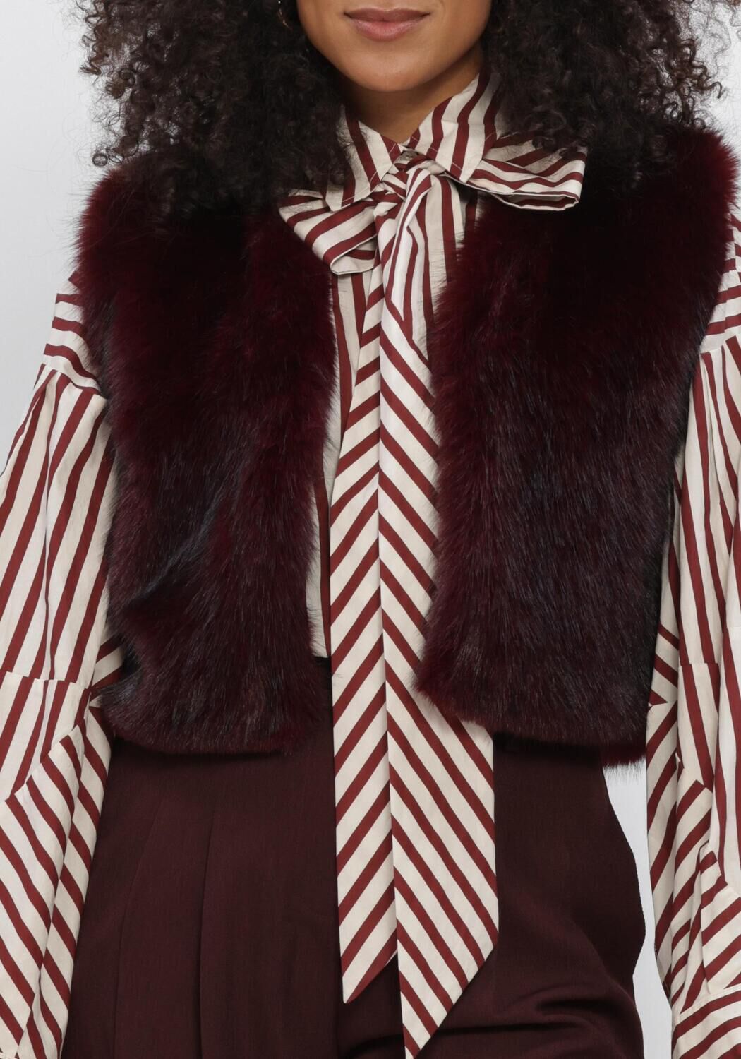 Bordeaux AIMEE THE LABEL Jacken ISLAW6 FAKE FUR WAISTCOAT - large