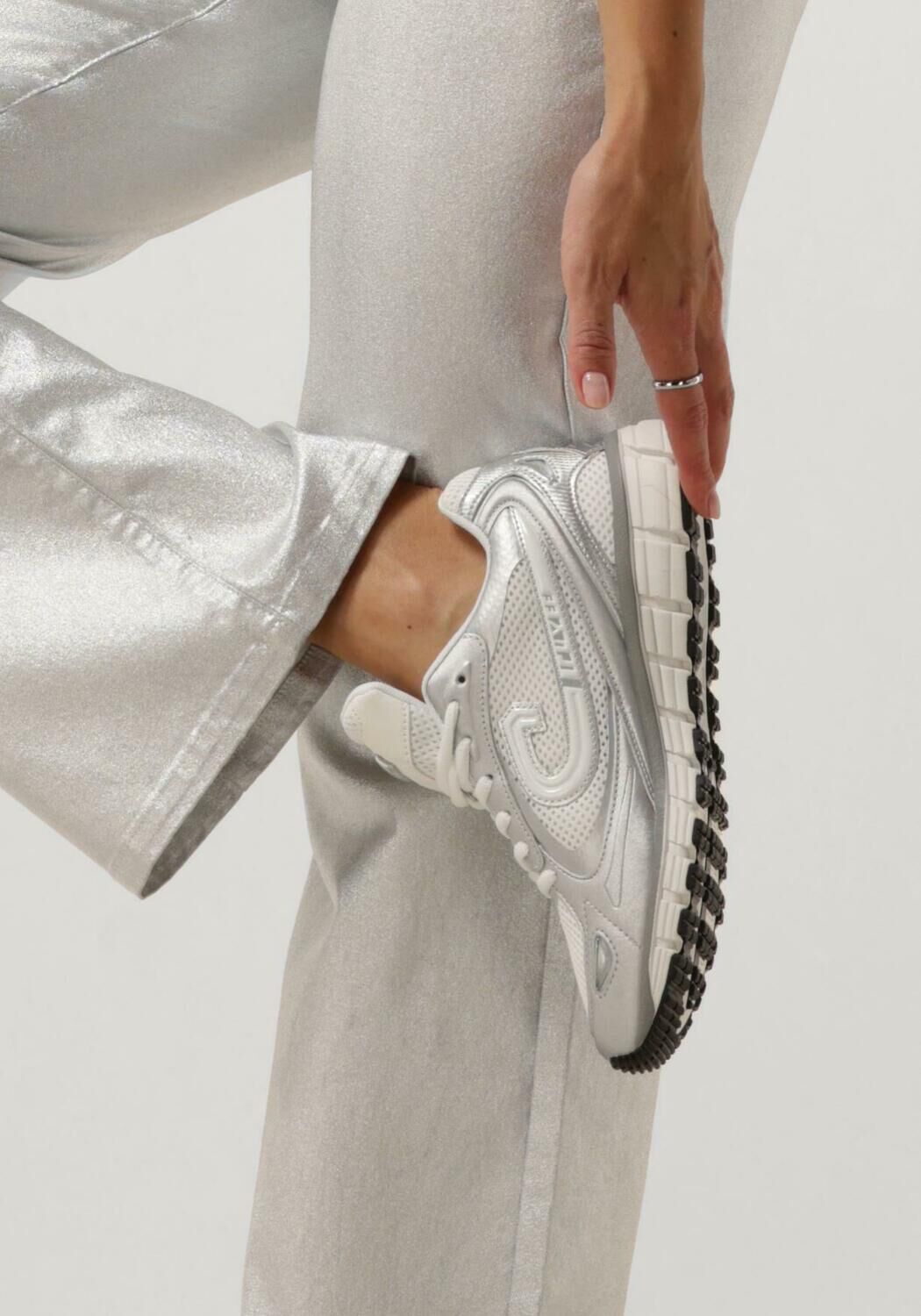 Silberne CRUYFF Sneaker Low FLASH ECLECTIC - large